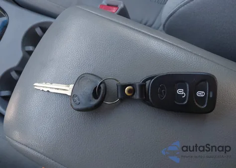 2007 Hyundai Santa Fe Gls from USA, damaged, VIN 5NMSG13D67H099085